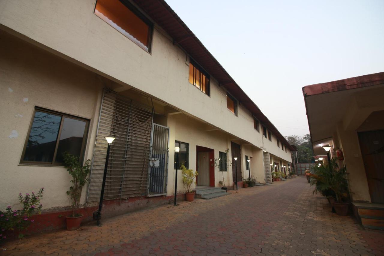 Hotel Nest Inn Residency Bhiwandi Exterior foto
